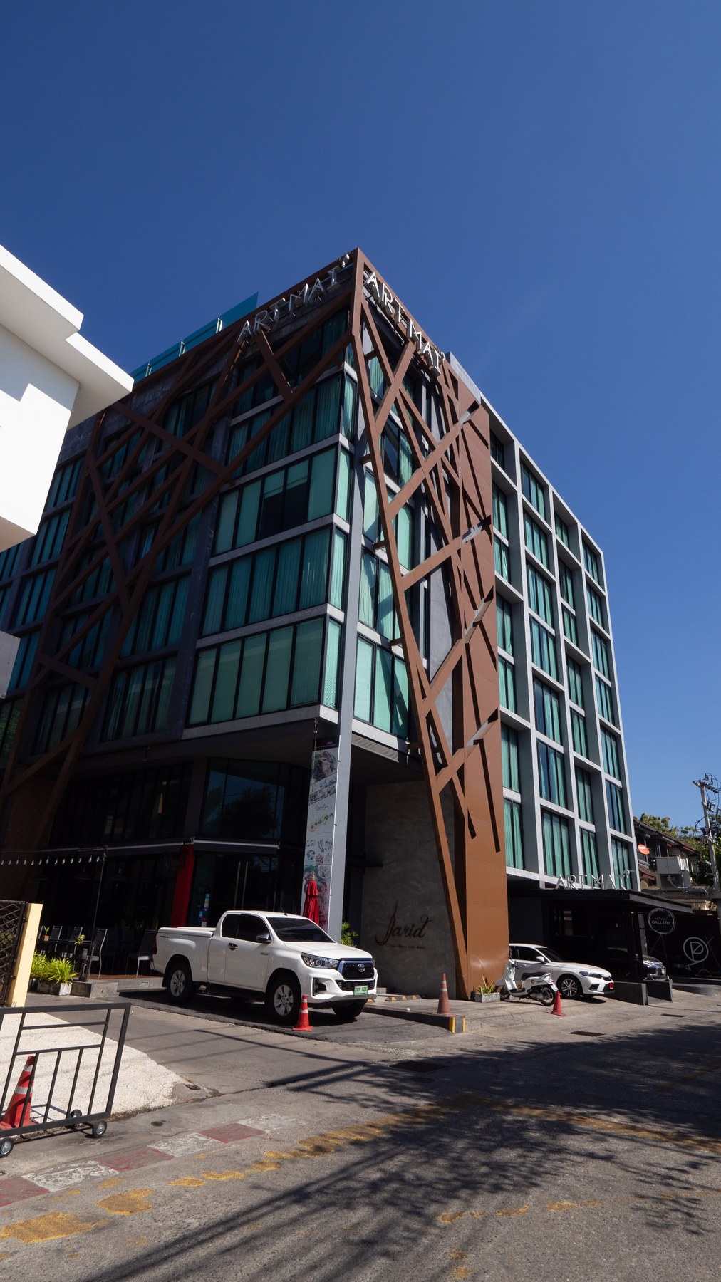 โรงแรมและรีสอร์ท